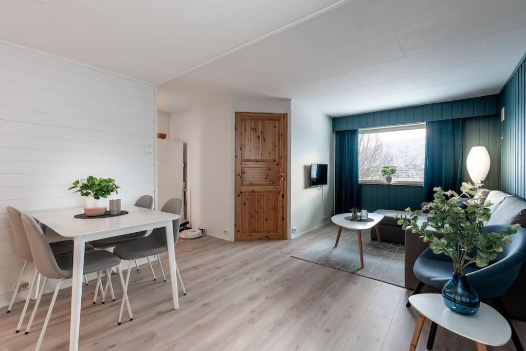 Modern Apartment In The Center Of The Island Tromso Exterior photo
